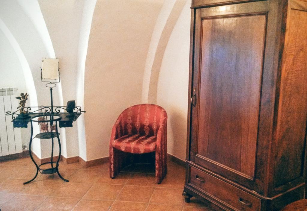 Residenza Le Volte Degli Angeli Apartman Spello Szoba fotó